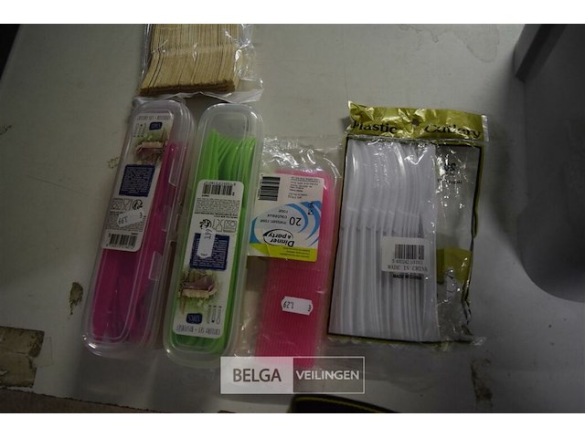 Inhoud doos partij div plastiek bestek - afbeelding 2 van  4