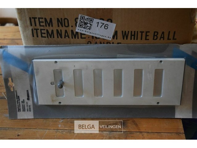 Inhoud doos regelbare verluchtingroosters - afbeelding 1 van  5