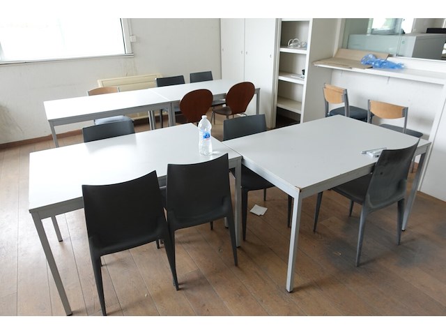 Inhoud eetzaal - afbeelding 10 van  10