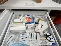 Inhoud ehbo kamer - afbeelding 2 van  17