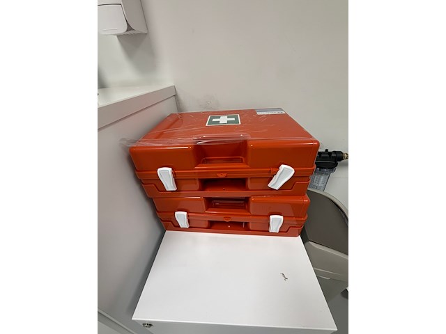 Inhoud ehbo kamer - afbeelding 3 van  17