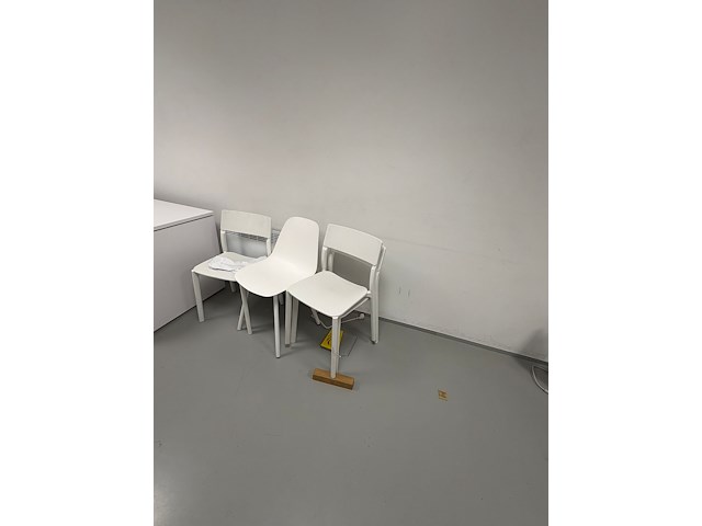 Inhoud ehbo kamer - afbeelding 8 van  17