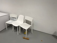 Inhoud ehbo kamer - afbeelding 8 van  17