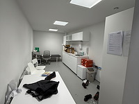 Inhoud ehbo kamer - afbeelding 10 van  17