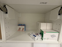 Inhoud ehbo kamer - afbeelding 14 van  17