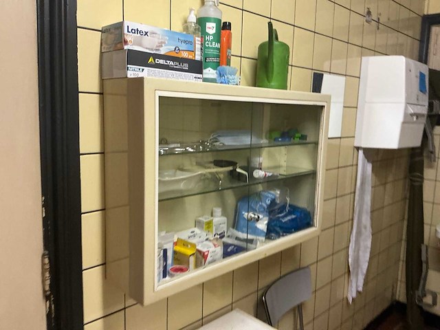Inhoud ehbo lokaal - afbeelding 4 van  5