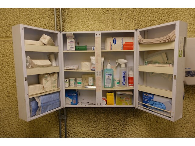 Inhoud ehbo ruimte - afbeelding 4 van  4