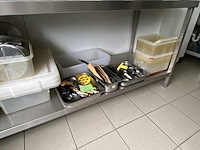 Inhoud (inox tafel lot 43) - afbeelding 2 van  4