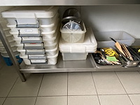 Inhoud (inox tafel lot 43) - afbeelding 4 van  4