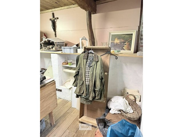 Inhoud kamer, op aangeven van belgaveilingen - afbeelding 2 van  7