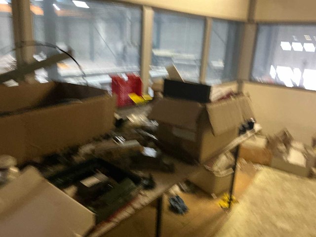 Inhoud kantoor - afbeelding 4 van  8