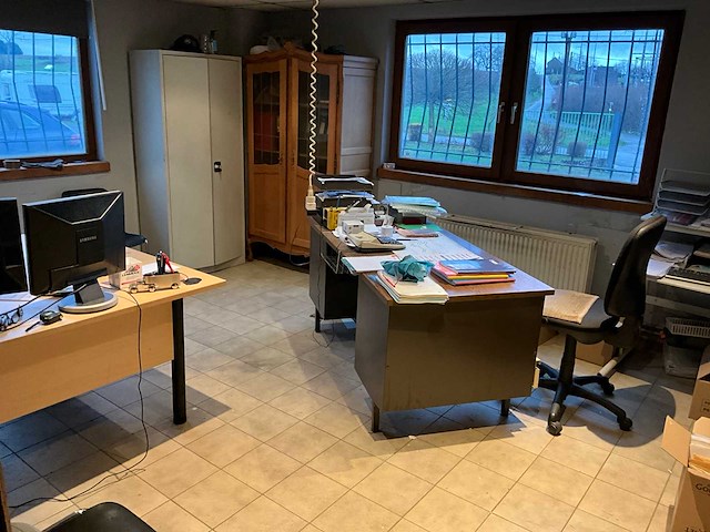 Inhoud kantoor - afbeelding 1 van  13