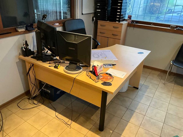 Inhoud kantoor - afbeelding 12 van  13