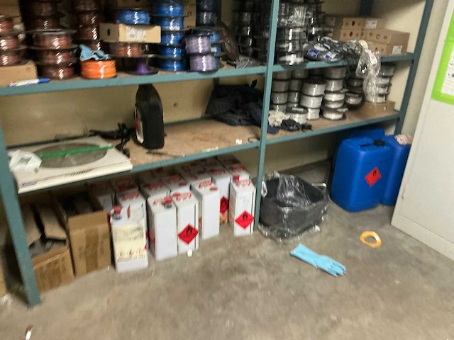 Inhoud kantoor - afbeelding 5 van  7