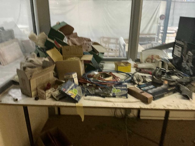 Inhoud kantoor - afbeelding 2 van  8