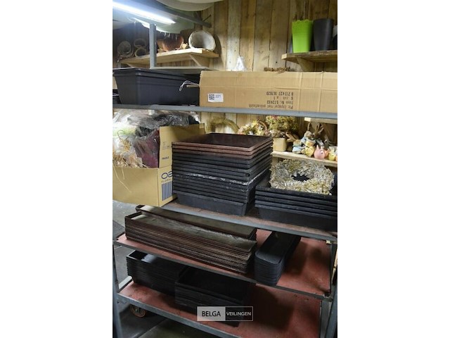 Inhoud kar - afbeelding 1 van  7