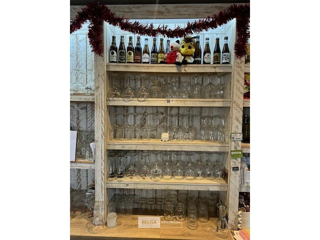 Inhoud kast - div glazen - afbeelding 1 van  5