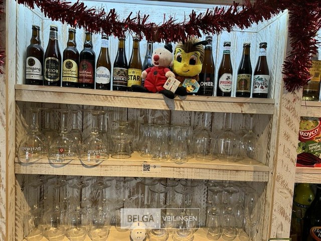 Inhoud kast - div glazen - afbeelding 5 van  5