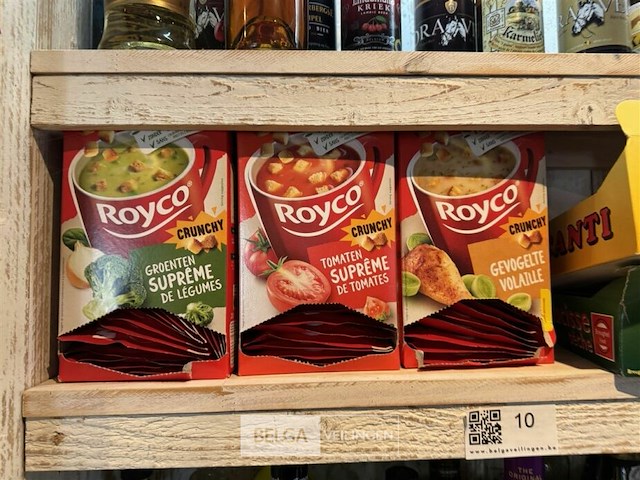 Inhoud kast - div snoep en soepen - afbeelding 4 van  7