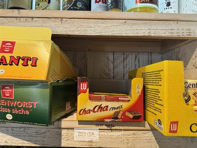 Inhoud kast - div snoep en soepen - afbeelding 5 van  7