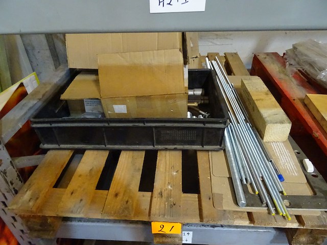 Inhoud kast + 3x pallet ijzerwareb - afbeelding 14 van  24