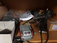 Inhoud kast + metalen bureau - afbeelding 15 van  46