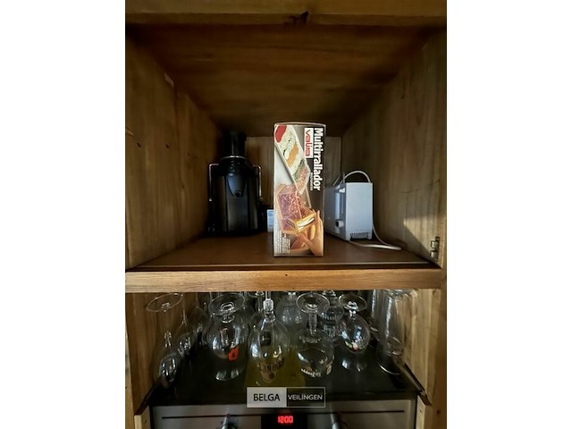 Inhoud kast (zonder oven) - afbeelding 1 van  5