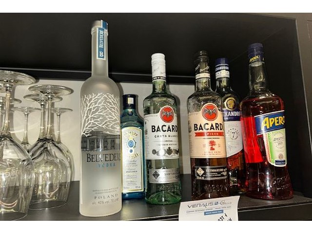 Inhoud kast - afbeelding 7 van  8