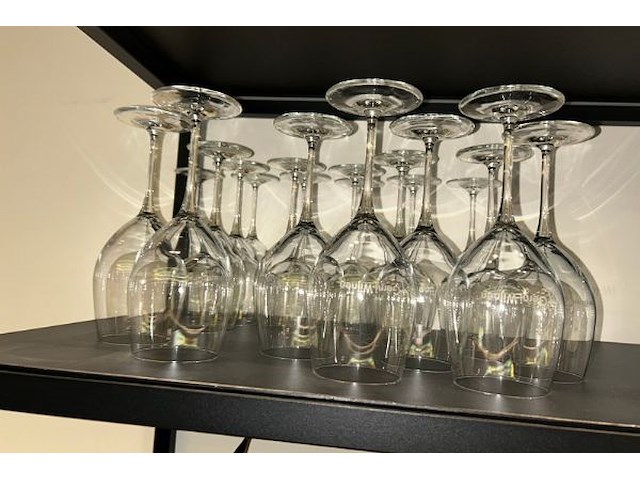 Inhoud kast - afbeelding 8 van  8