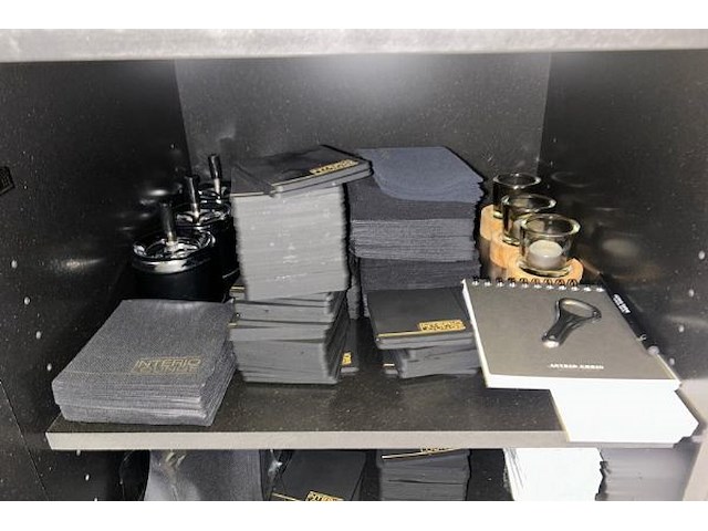 Inhoud kast - afbeelding 2 van  8