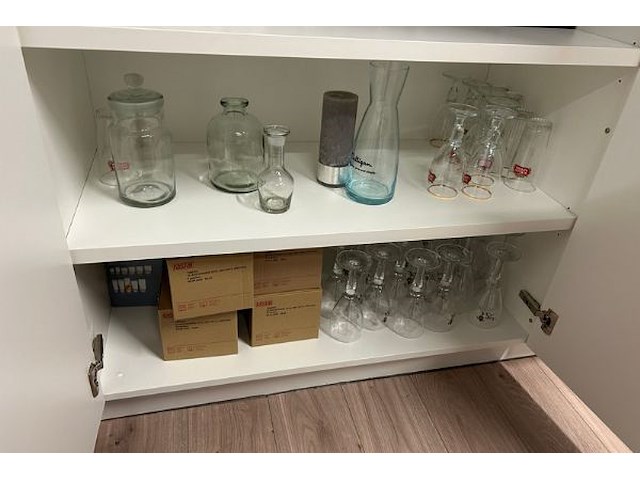 Inhoud kast - afbeelding 3 van  5