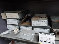 Inhoud kast - afbeelding 5 van  10