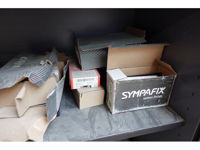 Inhoud kast - afbeelding 10 van  10