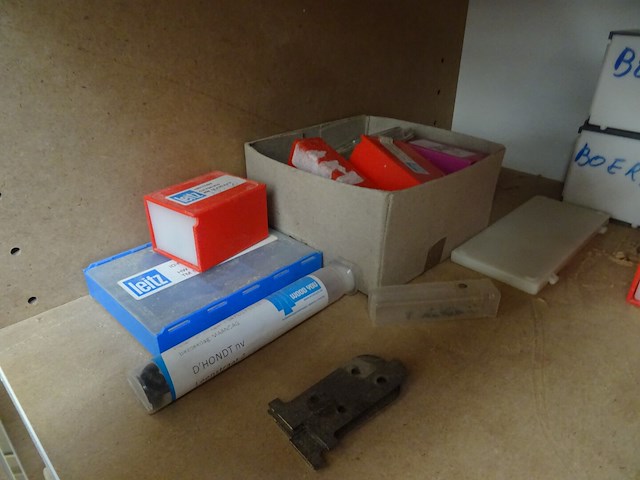 Inhoud kast - afbeelding 3 van  26