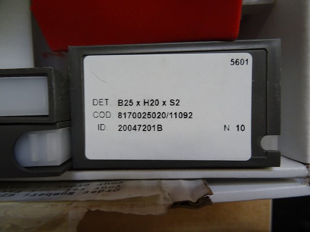 Inhoud kast - afbeelding 24 van  26