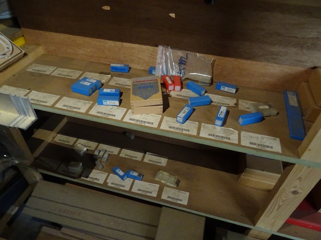 Inhoud kast - afbeelding 9 van  18