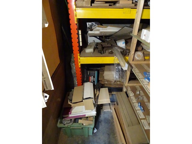 Inhoud kast - afbeelding 10 van  18