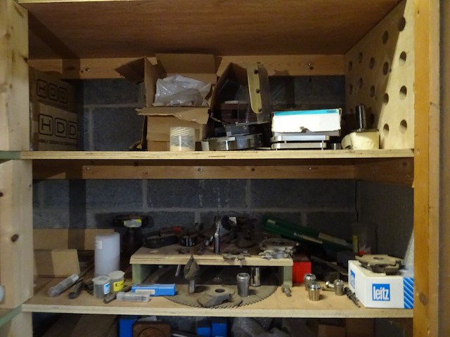 Inhoud kast - afbeelding 12 van  18