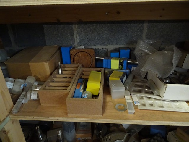 Inhoud kast - afbeelding 17 van  18