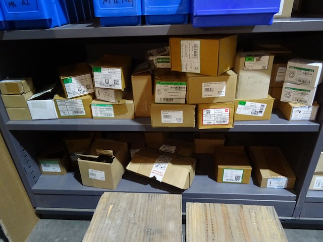 Inhoud kast - afbeelding 6 van  16