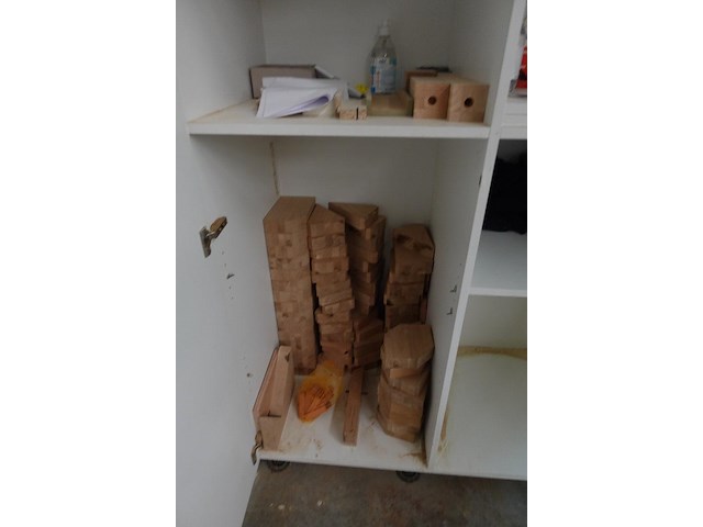 Inhoud kasten - afbeelding 22 van  24