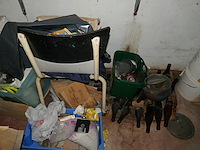 Inhoud kelder divers materiaal - afbeelding 10 van  10