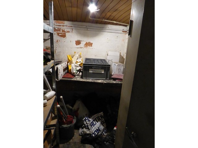 Inhoud kelder - afbeelding 2 van  2