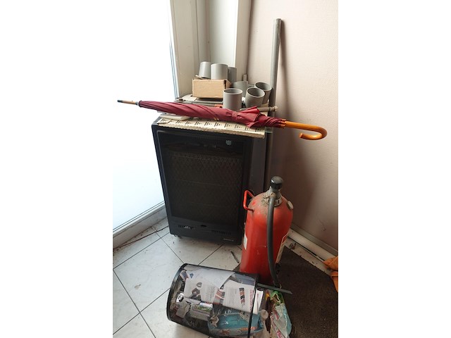 Inhoud keuken + rest - afbeelding 7 van  9