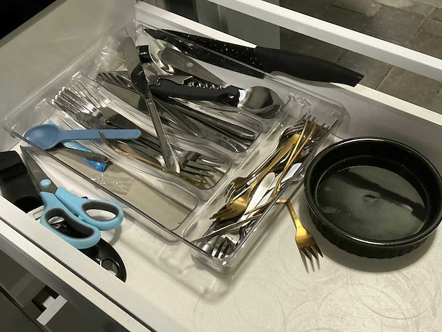 Inhoud keuken - afbeelding 8 van  9