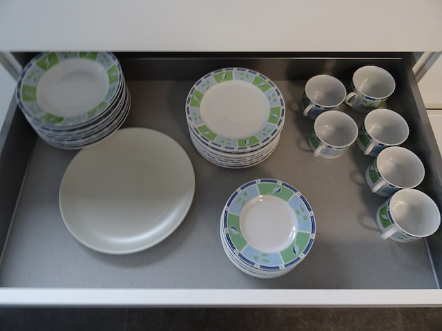 Inhoud keuken - afbeelding 13 van  28