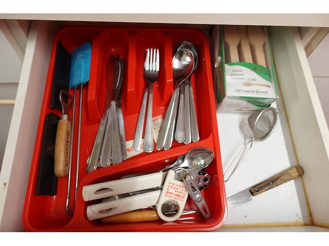 Inhoud keuken - afbeelding 4 van  13