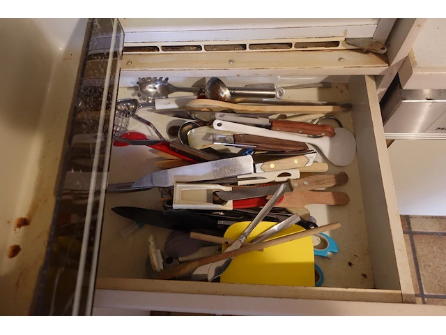 Inhoud keuken - afbeelding 1 van  22