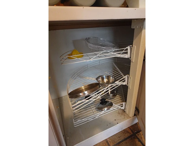 Inhoud keuken - afbeelding 15 van  22