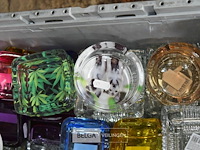 Inhoud kist div asbakken - afbeelding 3 van  5